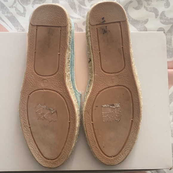 Embroidered pineapple espadrille flats - Picture 3 of 4